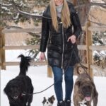 Lindsey Vonn Instagram - Thankful for unconditional love 🐕 🐶 🐾 Because no matter how high or how low life gets, I will always have their love ❤️ Happy Valentine’s Day! Sending ❤️ to everyone from me and my furry valentines 💌 @vonndogs We miss you Bear ❤️🕊️🙏🏻