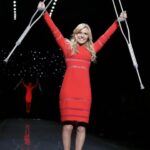 Lindsey Vonn Instagram - I’ve been bruised and broken but I’ve always come out the other side a better person. No matter how many times I fell, I always got back up. I didn’t do it alone though. I am so thankful to have had the support of friends, family and you guys, my fans. Knowing I had people supporting me helped me in my darkest hours. Every day I tried to put one foot in front of the other until it eventually got me back to where I wanted to go… which was usually the top of the mountain 🏔️ 😍 We are all on our own paths, but if you’re injured or going through a hard time, believe in yourself and know that you will come out of it a better and stronger person. You got this 💪🏻