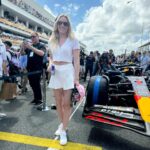 Lindsey Vonn Instagram - I may be biased bc I live here but @f1mia knows how to put on an exciting race!! Always great to hang with the @redbullracing crew, thank you for the hospitality 🫶🏻. Congrats to @maxverstappen1 on another podium and @landonorris on your first win! Also great to run into my teammate @bellswright ❤️ downhill skiers love anything that goes fast 😉