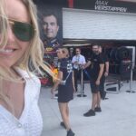 Lindsey Vonn Instagram – I may be biased bc I live here but @f1mia knows how to put on an exciting race!! Always great to hang with the @redbullracing crew, thank you for the hospitality 🫶🏻. Congrats to @maxverstappen1 on another podium and @landonorris on your first win! 
Also great to run into my teammate @bellswright ❤️ downhill skiers love anything that goes fast 😉