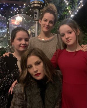 Lisa Marie Presley Instagram - Thank you for all of the overwhelming birthday wishes from everyone. Like everyday, I couldn’t have made it through without these three by my side. 💙~ LMP