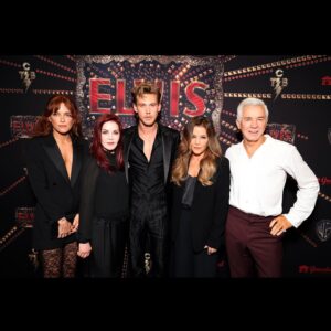 Lisa Marie Presley Instagram - I had such an emotional and incredible trip to Memphis, meeting, and spending time with all of the cast of Elvis. I have so much love and admiration for all of them💙 💙💙💙 Thank You to @austinbutler @bazluhrmann Tom Hanks, @elvismovie @visitgraceland @wbpictures