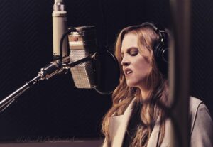 Lisa Marie Presley Instagram - Massive Love & Thank You to everyone on making @elvis #WhereNoOneStandsAlone album a successful 1st week! 💜🎶🎙𗁮 
US🇺🇸CHARTS: #1 on the Top Current Contemporary Christian Chart - #1 on the LP Vinyl Chart - #1 on the Physical Album Chart - #3 on the Top Internet Albums - #4 on the Billboard Top Albums Chart - #22 on the Billboard Top 200 𗁱

Along with UK🇬🇧Top 10 and Australia🇦🇺Top 15 Album Main Chart and a Top 5 Album Physical 𗀧💽