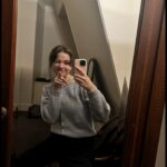 Lisa Vicari Instagram - 2023 so far has been busy, wild and full of mirror selfies