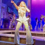 Lisset Instagram - Solo me quedan 3 funciones de un viaje ESPECTACULAR llamado @mammamia_mx un año lleno de todo! Pero un año lleno de crecimiento!! GRACIAS!!