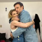 Lisset Instagram - Mi persona favorita! @alexdelamadrid nos conocemos hace más de 30 años y en @mammamia_mx nos hicimos TWINS, no creo en las coincidencias, creo en las diosidencias, y que al final las almas se juntan, coinciden y la empatía se abraza, éste ser y yo empezamos un viaje hermoso y muy aleccionador confeccionándolo juntos y agarrados de la mano, no nos soltamos y sé que no nos vamos a soltar nunca, juntos y agarrados del alma y del arte! Gracias @alexdelamadrid por ser tú! Gracias por ser ese pedazo de actor y cantante que detallaste como filigrana ese Sam tan lleno de todo, y que sigues nutriendo cada función, gracias y que fortuna encontrarnos y en la misma sintonía entender que el arte no se lleva con soberbia, ni con envidias, ni con malas energías, y que cada día nos concentramos en ser mejores para el público que nos hace el favor de pagar un boleto para irnos a ver! En ser mejores para nosotros mismos y crecer como personas y LO LOGRAMOOOOOOOS!! Que bendición tener éstas carreras impecables llenas de amor, arte y generosidad y que lo único que nos interesa es seguir aprendiendo!!! TE AMO MI TWIN!! Sin ti yo no hubiera sido ésta Donna Sheridan que no solo me ha dejado tanta enseñanza y crecimiento, sino que me regresó a LISSET!!! GRACIAS @mammamia_mx GRACIAS @teatroinsurgentes HASTA LA PRÓXIMA!!! GRACIAS SIEMPRE! (Quítate mi overol) (ahora en Donnas 🤣🤣🤣🤣🤣🤣🤣)