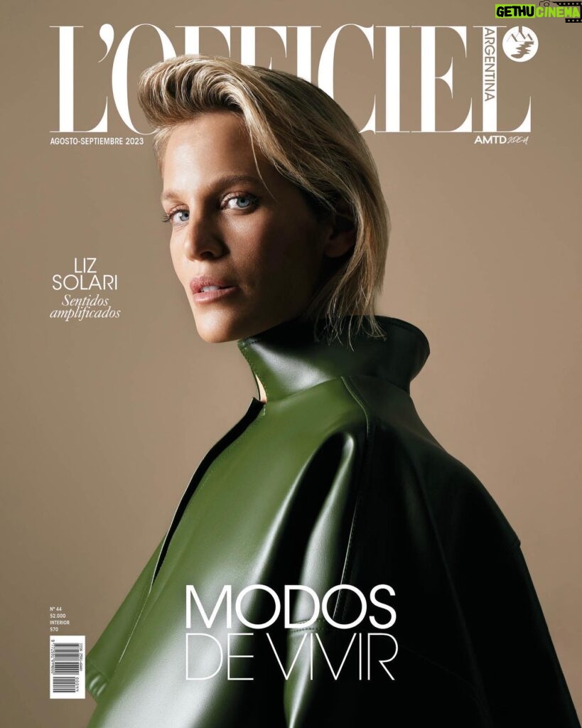 Liz Solari Instagram - FeLiz con mi tapa @lofficielarg vestida con cuero de cactus. 🌵💃📸 ‘El uso y consumo de materiales hechos a base de plantas en la Industria Fashion es el camino para salvar la vida de millones de animales y reducir significativamente la contaminación y la deforestación en la Tierra. Como consumidores tenemos una gran responsabilidad. Debemos consumir menos, y asegurarnos que no implique crueldad en otros seres’ Los invito a leer mi entrevista completa y a ver el Documental SLAY @slay.film para informarse sobre el gravisimo impacto del uso de materiales obtenidos de la explotación de animales’ Acceso directo en mi bio y en mi web www.lizsolari.net 🤍 Gracias a todo el gran equipo 🤩 @madametorrejon Fotografías: @gastonpaci Cover Look @milagrospereda Estilismo: @delfina_tulli. Maquillaje: @rikivalles. Peinado: @galosapaia para @_nichestudio con productos @Schwarzkopfpro.arg. Asistente de estilismo: Sofía Perez Millán. Asistente de fotografía: @natashaventuriero. Posproducción: @bruleretouch. Entrevista: @delfinakrusemann. #GoVegan #Cuero #Pieles