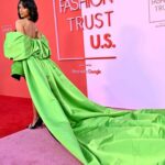 Liza Koshy Instagram - Eating my greens • Compliments to my chef, my new friend & @fashiontrustus winner, Charles Harbison of @harbison.studio 💚 Thank goodness little Charlie had a dream, so that Charles could make this my dreamy reality. Congratulations, my friend, and thank you for this custom-made moment.