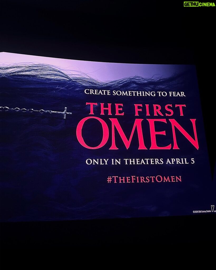 Loey Lane Instagram - Can I hear a LITTLE commotion for the dress 🤭 Last night went from SCREAMING in a special screening of The Last Omen with @disneyplus (SO good, one of the best horror films I’ve ever seen!!) to a chaotic, rainy night out on the town with my baby @mastargracey 💃🏼 Mama does get out of the house sometimes, can y’all believe? #thelastomen