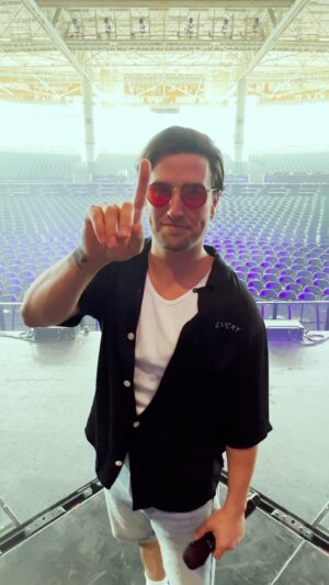 Logan Henderson Instagram - The “CANT GET ENOUGH” Tour just hits different…