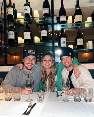 Logan Henderson Instagram - London livin 🇬🇧