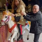 Lolita Instagram - Poncia en busca de pepe el Romano, Santander a caballo pues si @luisluquecabrera @zapardielarbas .asi soy yo veo un cacharrito y me subo , buenas noches