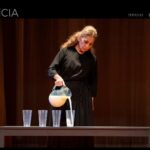 Lolita Instagram - Día mundial del teatro , ahora parte de mi vida ,Poncia, con @luisluquecabrera en los ensayos donde la creación se convierte en juego , y luego se sube el telón , y empieza esa montaña rusa de emociones , de tu cosecha , aprendidas otras , y otras que se almacenan en tus extrañas y en los sentimientos y comulgas con el personaje con el autor y con la energía del público , esta es mi vida ahora , trenes ,coches , hoteles con camas distintas , y con mi almohada mi compañera ,aviones , teatros diferentes , ciudades que solo huelo e intuyo porque no me da tiempo a más , pero eso si los teatro se quedan en mi retina en mis oídos con los aplausos , viva el teatro , y vivan los compañeros , actores , taquilleros , acomodadores ,técnicos , ,productores, Managers ,ect ect , que sin todos ellos no podríamos disfrutar nosotros y vosotros de este maravilloso espectáculo que es el teatro , feliz día @cimarroj @pentacionespectaculos @luisluquecabrera @zapardielarbas @muchoartemanagement @pilarcontrerasgarrido @christianmolca #nicolassanchez