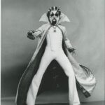 Loni Love Instagram - André Robin De Shields (born January 12, 1946) is an American actor, singer, dancer, director, and choreographer. He has received numerous accolades including an Emmy Award, Grammy Award, and Tony Award. He was the Original Wiz in the 1975 production of The Wiz. He won his first Tony after performing on broadway for 50 years. He still performs at the tender age of 78!! Follow him and give him his flowers @andre_deshields #broadway #history