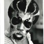 Loni Love Instagram - André Robin De Shields (born January 12, 1946) is an American actor, singer, dancer, director, and choreographer. He has received numerous accolades including an Emmy Award, Grammy Award, and Tony Award. He was the Original Wiz in the 1975 production of The Wiz. He won his first Tony after performing on broadway for 50 years. He still performs at the tender age of 78!! Follow him and give him his flowers @andre_deshields #broadway #history