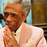 Loni Love Instagram - André Robin De Shields (born January 12, 1946) is an American actor, singer, dancer, director, and choreographer. He has received numerous accolades including an Emmy Award, Grammy Award, and Tony Award. He was the Original Wiz in the 1975 production of The Wiz. He won his first Tony after performing on broadway for 50 years. He still performs at the tender age of 78!! Follow him and give him his flowers @andre_deshields #broadway #history