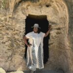 Loni Love Instagram - Today I hiked at the Neapolis archaeological park in Sicily !This archaeological site has The Greek theater built between the 5th and 3rd century B.C. It could probably hold 12,000-14,000 spectators. It also has the Roman amphitheater, the ancient stone quarries, the ear of Dionysus, the altar of Hieron, and a host of caves!! Here’s a little peak.. #loniineurope