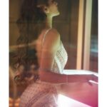 Lopamudra Raut Instagram - A martini, shaken not stirred !! Photographed by @shotbynuno makeup by @monashairandbeauty hair by @sunny_hairr @kavitaparmar_makeup_hair outfit by @sonaakshiraaj ✨ #jamesbond #photoshoot #portraitphotography