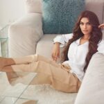 Lopamudra Raut Instagram - 🤍 shot by @shotbynuno makeup by @monashairandbeauty hair by @sunny_hairr @kavitaparmar_makeup_hair #white #photoshoot #portrait