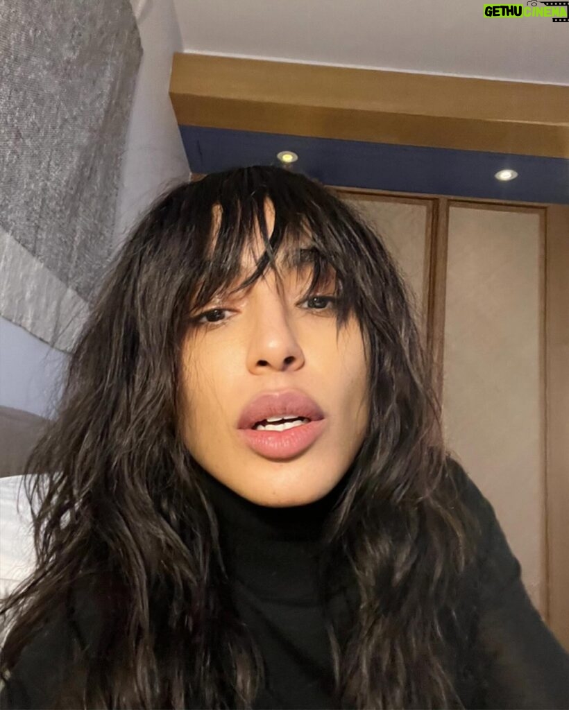 Loreen Instagram - Studio days 🎹