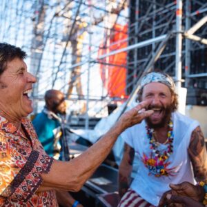 Lorenzo Cherubini Instagram - un anno fa 2 luglio 2022 partiva la seconda edizione di @jovabeachparty da #lignanosabbiadoro . #jovabeachparty è la cosa più bella del mondo, e la mia gratitudine per tutti  è ancora più grande di un anno fa. Ogni giornata a #jbp è unica e irripetibile, nel 2022 abbiamo avuto 130 ospiti musicali da 30 paesi del mondo, e quasi 600 mila cuori danzanti a vivere quest’avventura  pazzesca. Grazie ancora a tutti! Insieme abbiamo inventato una cosa che solo chi c’è stato può sapere. Vi mando un abbraccio! #jova #jovabeachparty2019 #jovabeachparty2022 #jovabeachparty2025