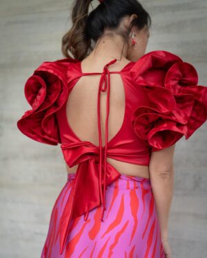 Loreto Aravena Instagram - Aprovechando el feriado para jugar un ratito con las texturas increíbles de @angeeyzaguirre 
Fotos by @alejandrocif 
Quieres un conjunto como este (falda más top)???
Te leo!