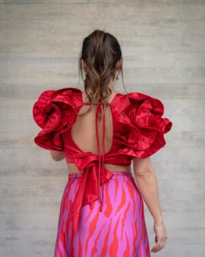 Loreto Aravena Instagram - ES VIERNES! Y nada mejor para esa salida que tienes que un buen look! Por eso si quieres un conjunto como este de la Diseñadora @angeeyzaguirre solo debes:
-Seguir mi cuenta 
-Seguir la cuenta de @angeeyzaguirre 
-Escribir en comentarios por que quieres ganar este look y etiquetar a 1 amiga que también deberá hacer lo mismo!!
LA GANADORA ESTARÁ MAÑANA POR ACÁ Y EN STORIES!
Suerte!
Fotos by: @alejandrocif