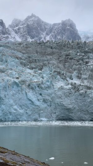Loreto Aravena Instagram - Realmente IMPRESIONANTE!!! 
Una mezcla de sentimientos, véanlo hasta el final!
#glaciarpia #cordilleradedarwin #patagoniachilena #diamundialdelagua