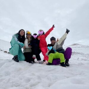 Loreto Aravena Instagram - Días de nieve y valle para recargar energías 🥰
De cueca no hubo mucho este 18 pero sigo celebrando hasta mañana!!!!