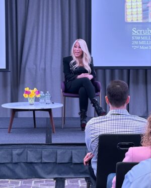 Lori Greiner Instagram - What a whirlwind few days in NYC looks like!

Agenda:
☑️ Speaking engagement 
☑️ Going to fav restaurants 
☑️ Trying new restaurants 
☑️ Meetings 
☑️ Fabric store