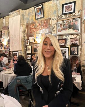 Lori Greiner Instagram - What a whirlwind few days in NYC looks like!

Agenda:
☑️ Speaking engagement 
☑️ Going to fav restaurants 
☑️ Trying new restaurants 
☑️ Meetings 
☑️ Fabric store