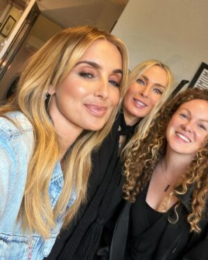 Louise Redknapp Instagram - Fun shoot today with the girls 🤍 📸 xxx