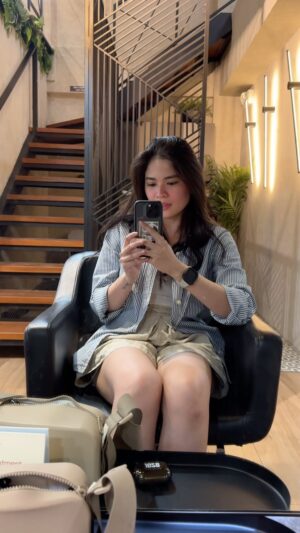 Louise delos Reyes Instagram - 💇🏻‍♀️ @aztaurbansalon