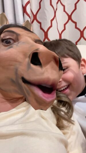 Lourdes Stephen Instagram - Nuestros domingos …desde hace tiempo, eh? Jajajajaja! 🐴