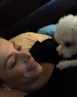 Lourdes Stephen Instagram - Ay mi Coco linda ! Cuánto te voy a extrañar! Gracias por 17 años maravillosos, gracias por tantos momentos especiales, por vivir la vida conmigo, a mi lado…por secar mis lágrimas y por bailar conmigo. Mi gordis, mi mami linda, mi raspadito de Coco. Siempre te amaré. 🖤