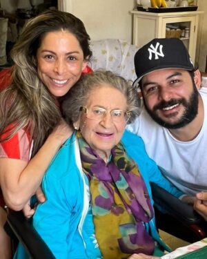 Lourdes Stephen Instagram - QUÉ DIA TAN INCREÍBLE 😍! Mejor imposible ! #graciasDios Happy birthday to me ! 🎉