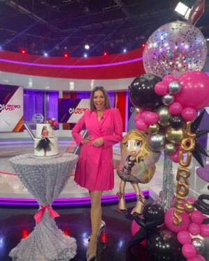 Lourdes Stephen Instagram - Yeap!!! 🎉 Es mi cumple y la celebración pinta muy BIENNNN! Gracias a todos por sus bellos deseos y por hacerme sentir tan especial !  #LosQuiero #GraciasDios 🙌🏼