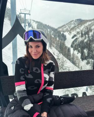 Luann de Lesseps Instagram - Happy Easter from Aspen! 🐰🐣🥚 love my BFFs❤️