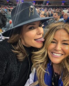 Luann de Lesseps Instagram - We FINALLY made it to the @nyrangers game! Cute guys everywhere🤭😍 #RangersDreamsDoComeTrue #RHUGT #RHONY