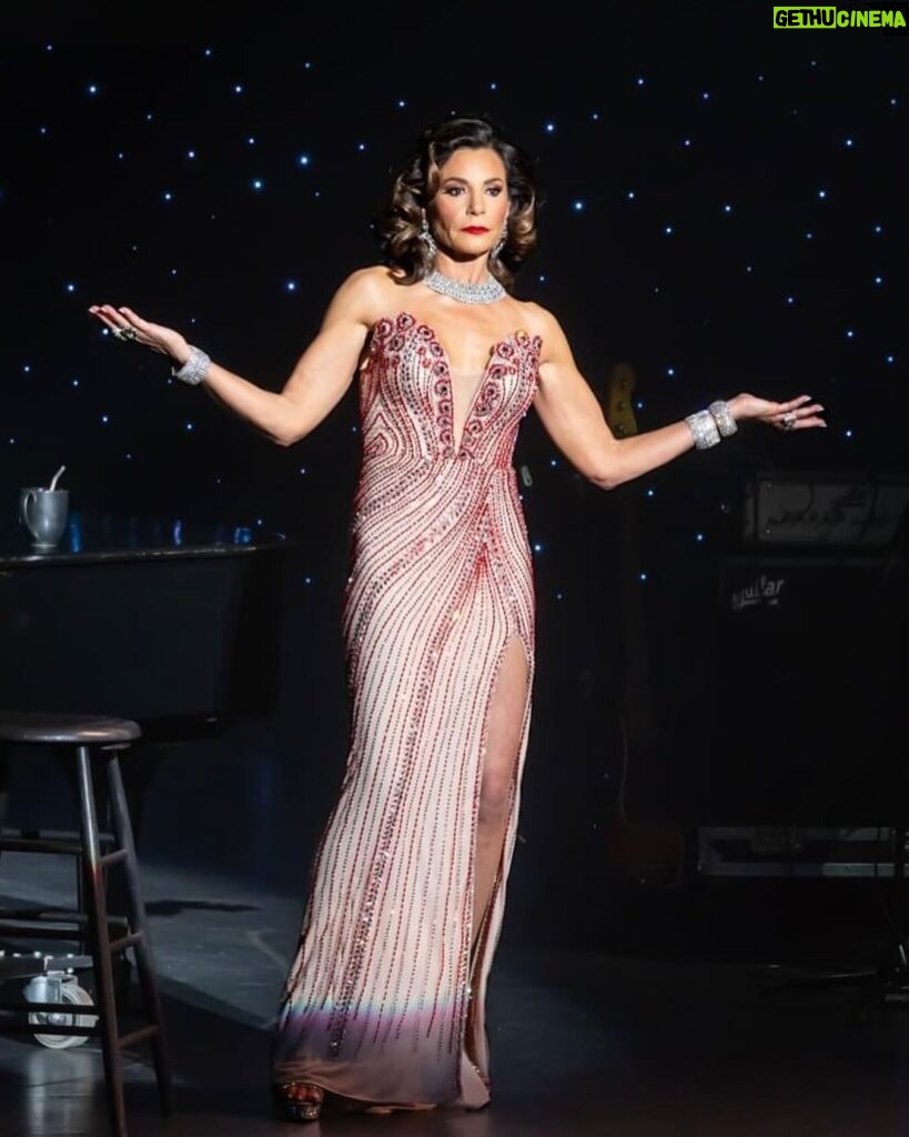 Luann de Lesseps Instagram - What? #MarryFKill tomorrow night at @theparamountny 😘 📸 @foxwoods 👗 @jovanifashions 💎 @newyorkvintageinc 💄 @spencerwellscreative