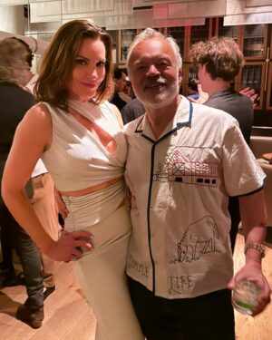 Luann de Lesseps Instagram - Great party @bondstnyc 🍣🍱 love you @gregcalejo❤️ So many friends!🫂🥰
📸 @bfa
👗 @misscircle_newyork 
💎 @swarovski