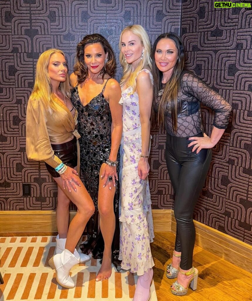 Luann de Lesseps Instagram - Thank you Dallas & my beautiful RHOD for showing me a great time on my birthday! ❤️ I hope y’all had a great time too! 🤠🎂🎉🎈