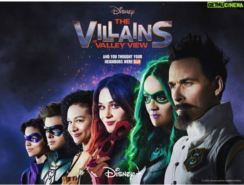 Lucy Davis Instagram - Episodes 11-15 of #villainsofvalleyview drop tomorrow on @disneyplus ! 💃♥️