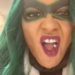 Lucy Davis Instagram - Villains chew gum. Deal with it🙇‍♀️ #villainsofvalleyview @disneybrandtvpr @disneychannel @disneyplus