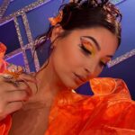 Lufy Instagram - call her… THE SUN 🧡 vous avez déjà essayé de vous dessiner un papillon sur l’œil? j’ai testé pour vous et je vous le déconseille vous allez perdre 1h30 de votre temps 🥲 Voici mon look de l’avant-dernier épisode de @dragracebelgique qui sort ce soir à 20h sur Auvio.be avec comme guest Lio, c’était un plaisir de la revoir je l’adore ! Déjà presque la fin de la saison 🥺 J’ai adoré faire ce makeup, et si vous vous posez la question, je n’ai pas utilisé de calque, je l’ai fait à main levée 🫶🏻 Je voulais un look féerique, pari relevé ? À ce soiiiir devant l’épisode les petites biches ! Make up & DA : by me Outfit : @samiabouhjar Hair : @bartelet_mel Pics : @vladvdk #dragrace #dragracebelgique #orangelook #makeuplook #orangedress