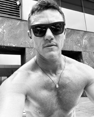 Luke Evans Thumbnail - 56.8K Likes - Most Liked Instagram Photos