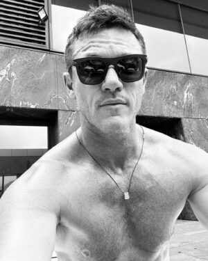 Luke Evans Thumbnail - 56.8K Likes - Top Liked Instagram Posts and Photos