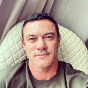 Luke Evans Thumbnail - 56.2K Likes - Top Liked Instagram Posts and Photos