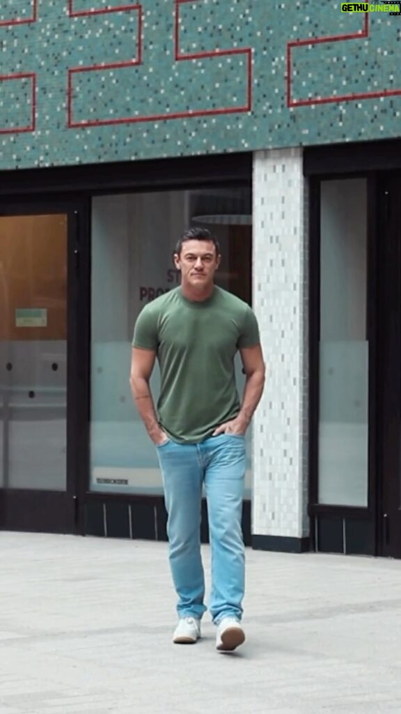 Luke Evans Instagram - Named “the perfect white t-shirt” from The Times, our ‘The Actor’ t-shirt comes in seven different colourways. Head to our website to shop #BDXY