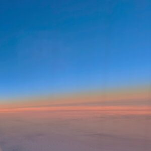 Luna Blaise Instagram - i smiled. we were under the same sky. at least

sunset while flying over the North Atlantic
